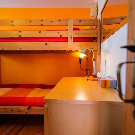 Casa Do Mar- Familiar T3 Duplex Central Com Terraco נאזרה