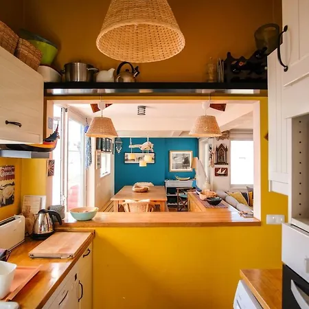 דירה Casa Do Mar- Familiar T3 Duplex Central Com Terraco נאזרה