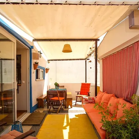 Casa Do Mar- Familiar T3 Duplex Central Com Terraco נאזרה